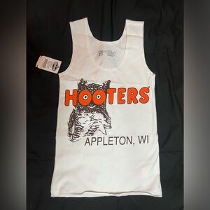 Hooters Vintage Official Uniform Top- XS Appleton,‎ WI NWT